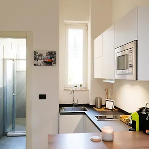 5min A Piedi Life-mico-metro-ac-self Check-in Milano